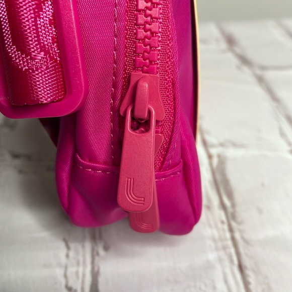 Lole Belt Bag - Picture 5 of 8